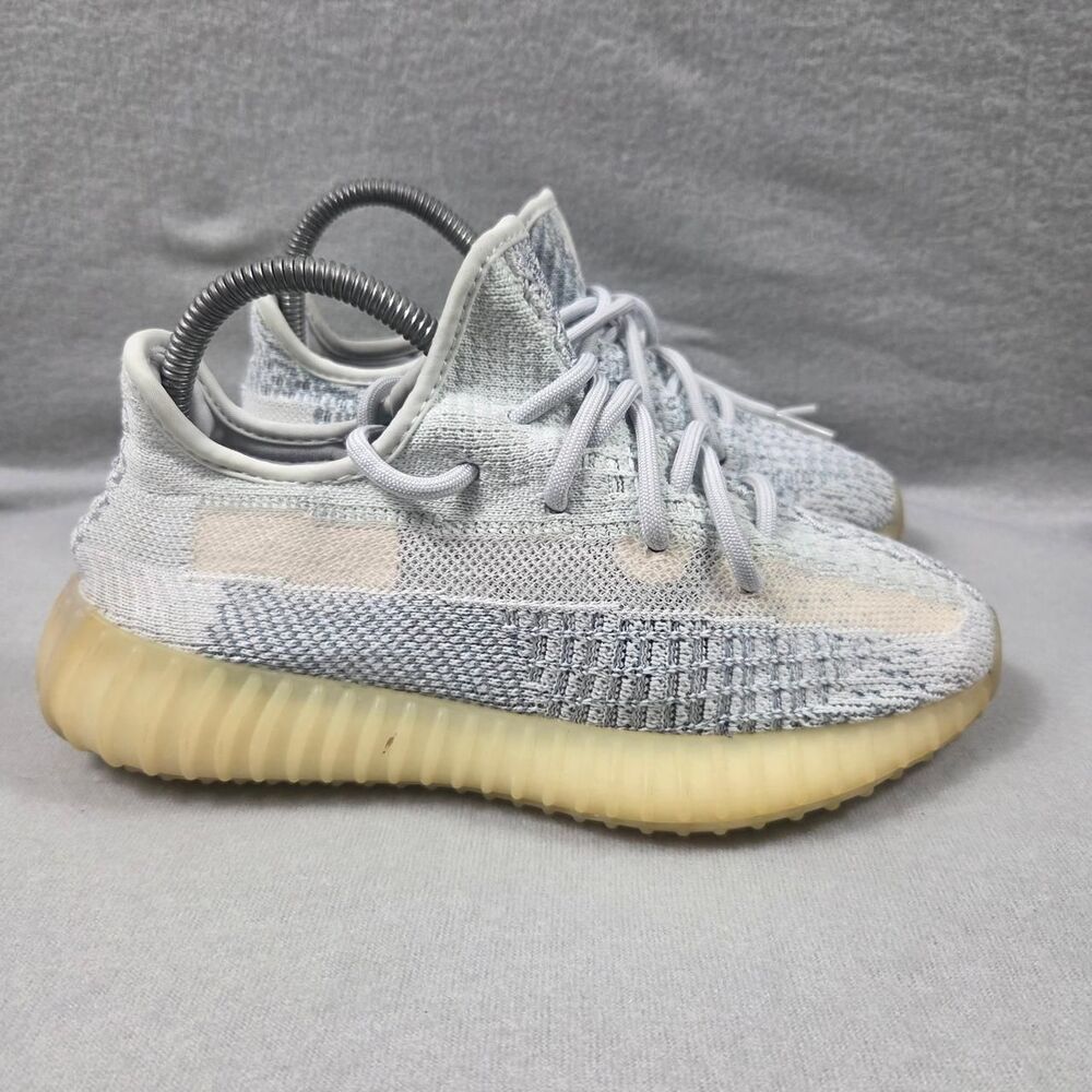 Yeezy Women's Grey and Blue Trainers